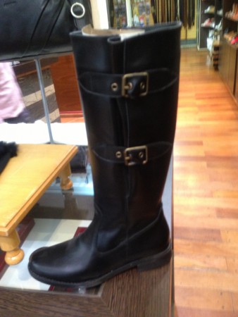 Bota alta caña regulable